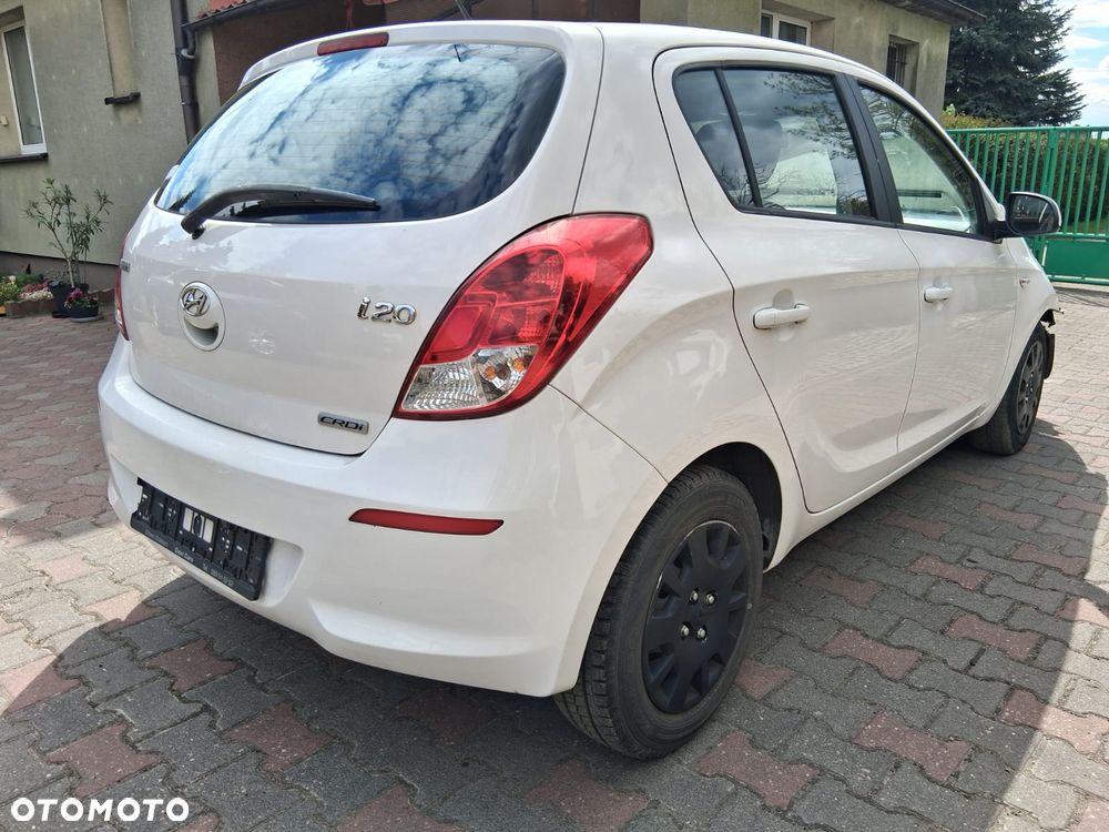 Hyundai i20 1.1 CRDi Comfort - 20