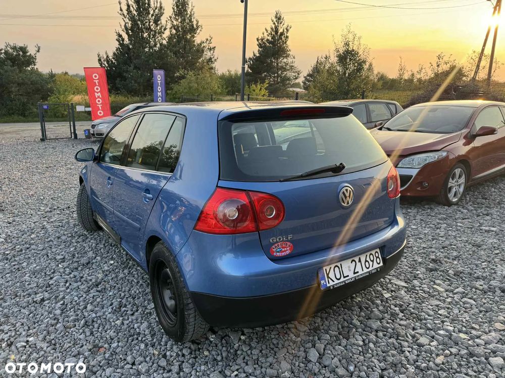 Volkswagen Golf V 1.9 TDI Sportline - 4