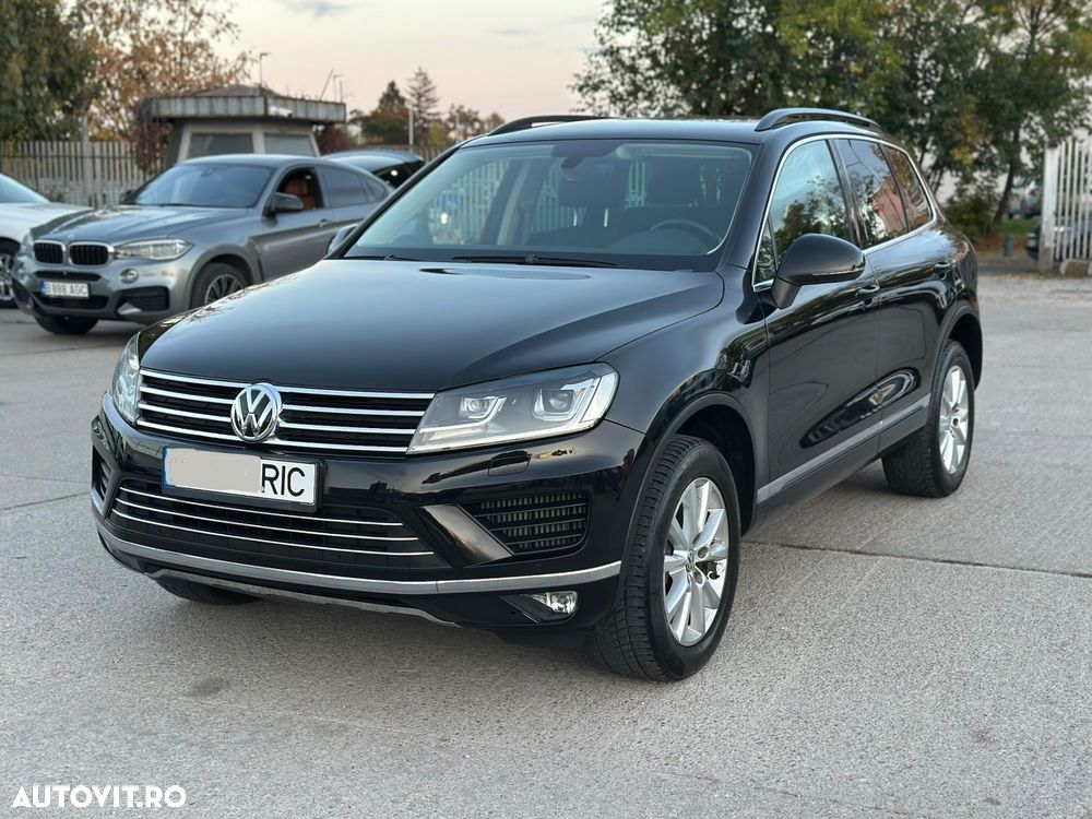 Volkswagen Touareg - 1