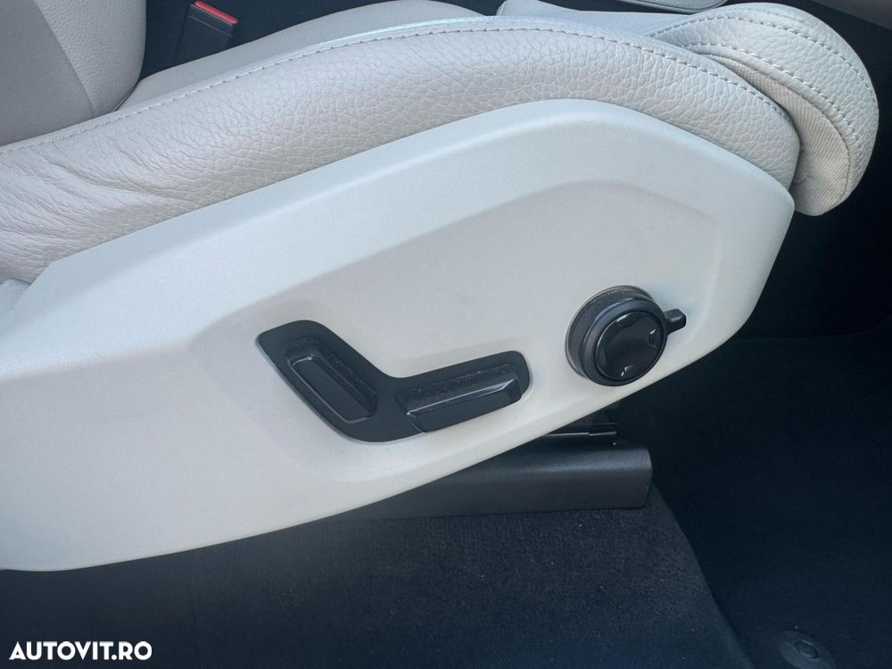 Volvo XC 90 T8 AWD Twin Engine Geartronic Inscription - 18