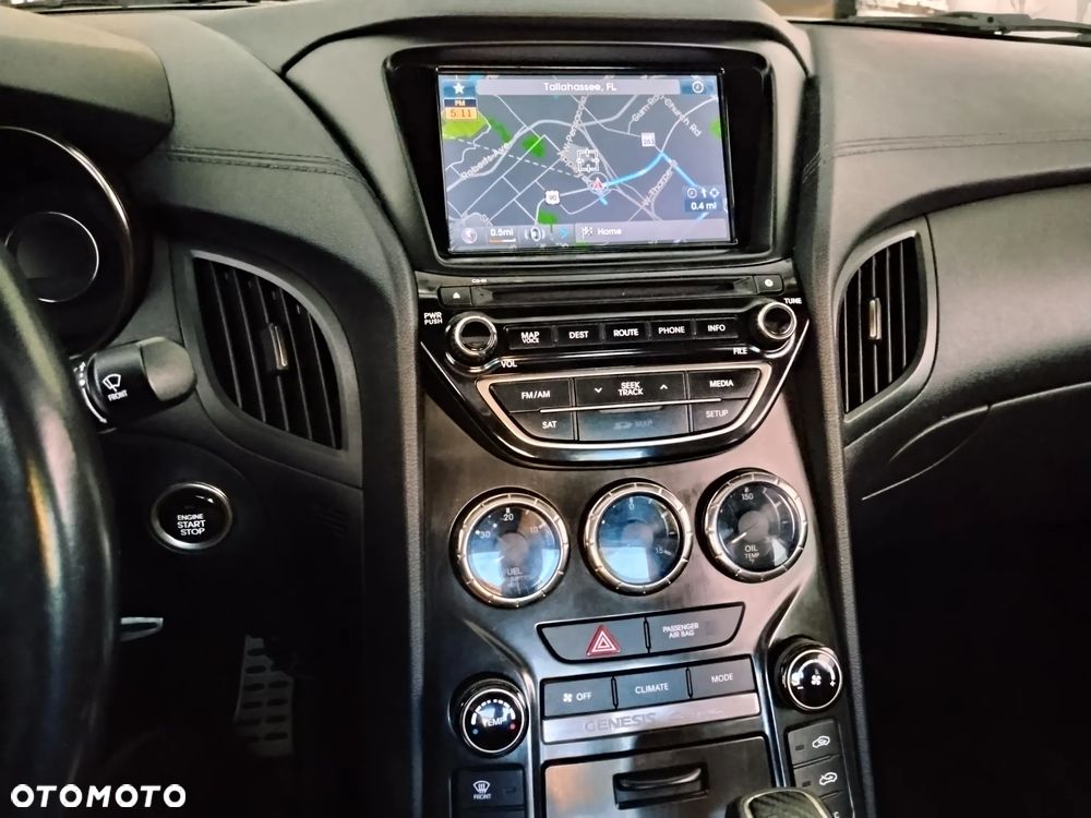 Hyundai Genesis Coupe 2.0 TCI Premium - 12