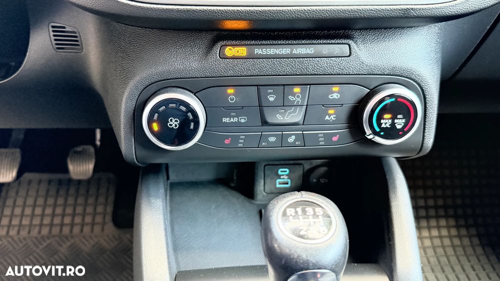 Ford Focus 1.5 EcoBlue Connected - 28