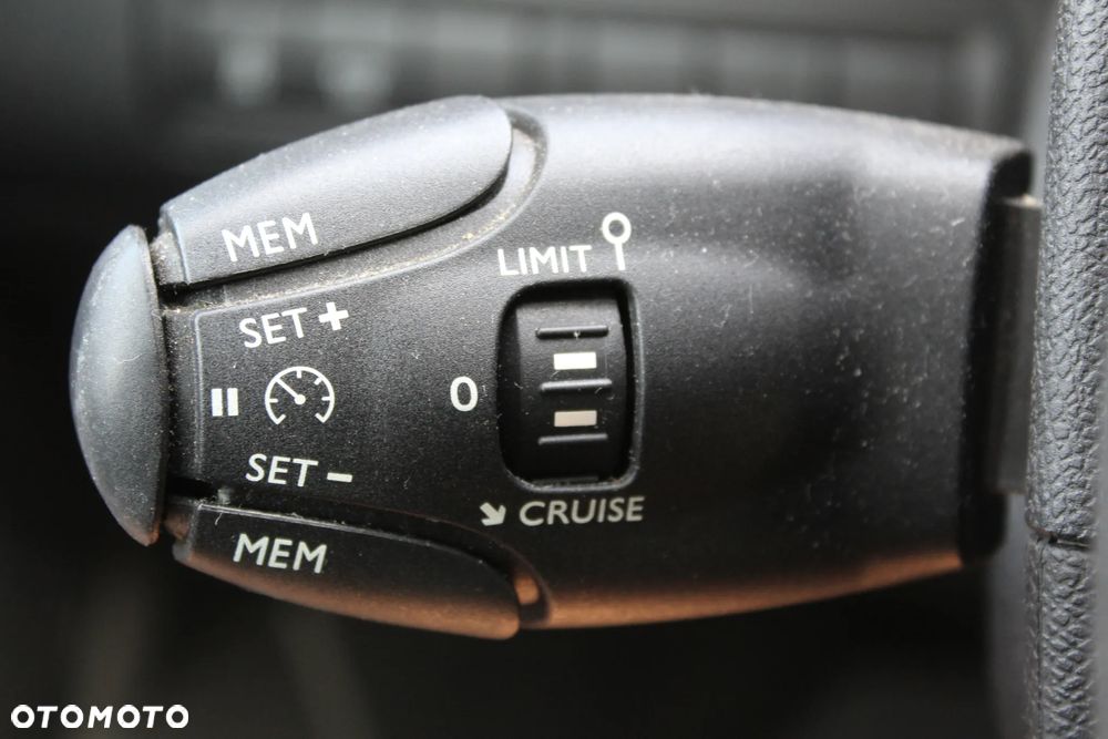 Peugeot 308 e-HDi FAP 115 Stop&Start Business Line Niveau 2 - 19