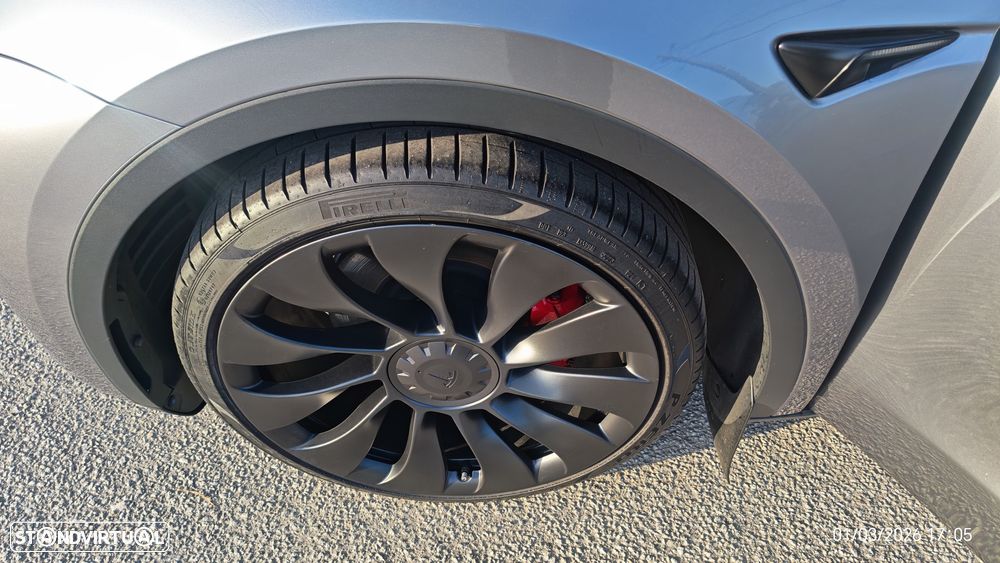 Tesla Model Y Performance Tração Integral - 9