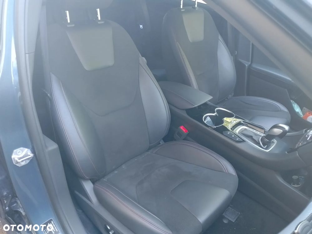 Ford Mondeo - 22