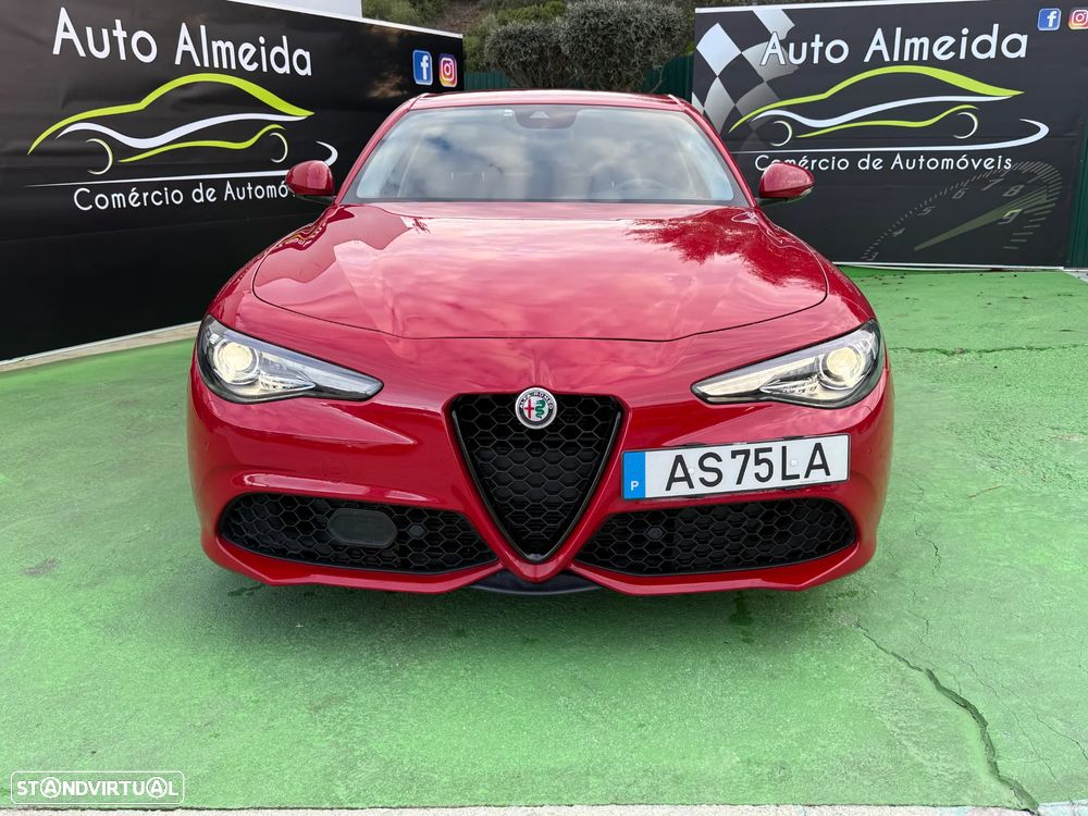 Alfa Romeo Giulia 2.0 Turbo 16V AT8-Q4 Veloce - 18
