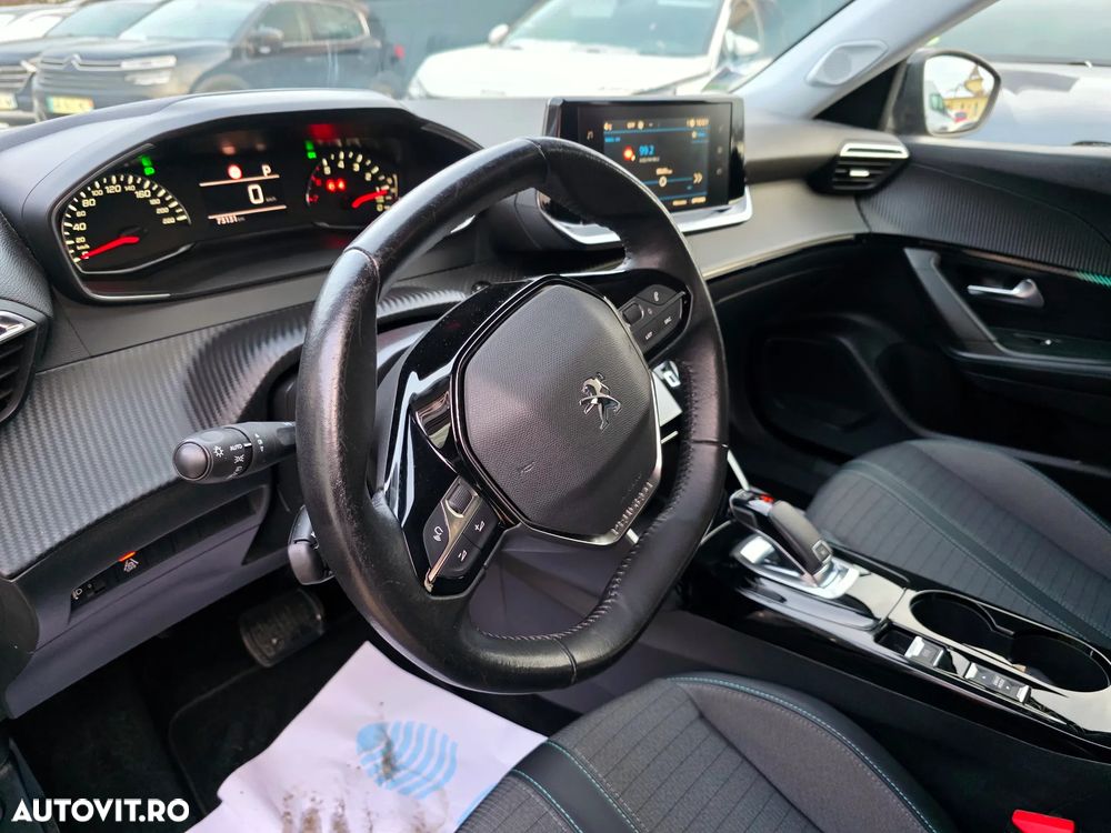 Peugeot 2008 PureTech 130 EAT8 Allure - 23