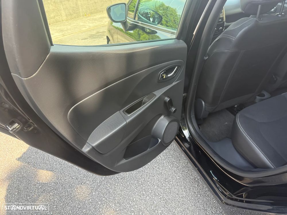 Renault Clio TCe 90 Luxe - 11