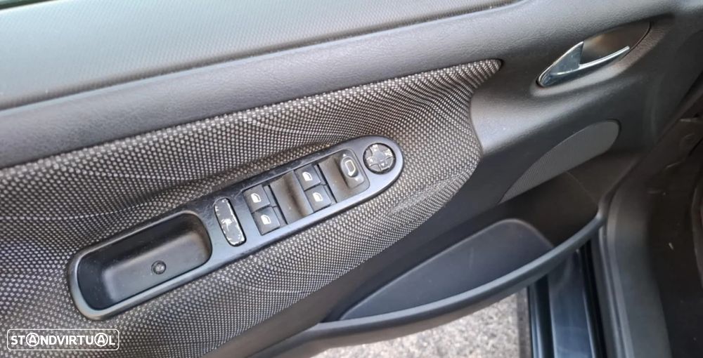 Peugeot 207 1.4 HDi Trendy - 17