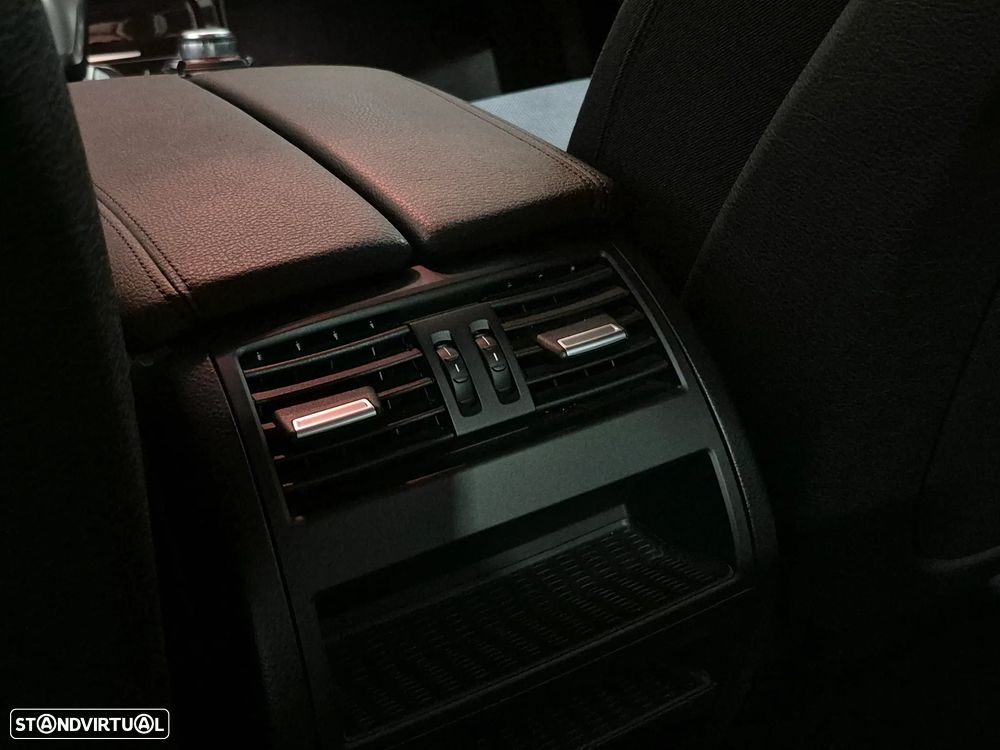 BMW 520 d xDrive Auto - 25