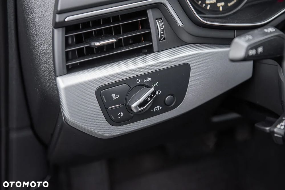 Audi A4 Limousine 2.0 TDI Design S tronic - 22