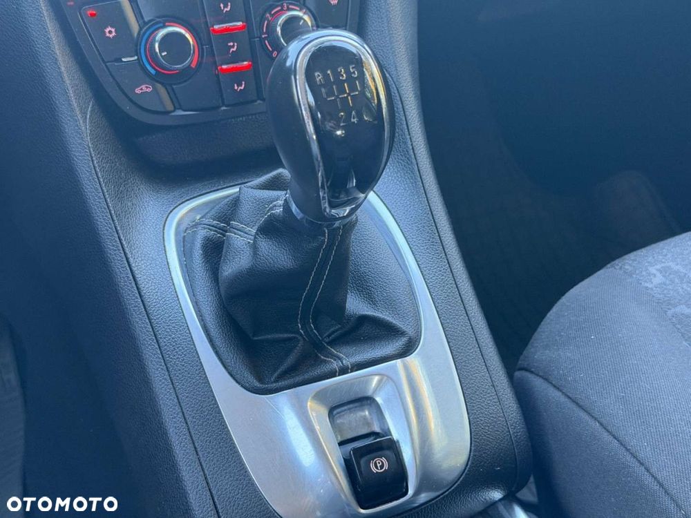 Opel Meriva - 18