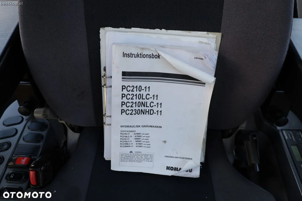 Komatsu PC210LC-11 LONG REACH - 23