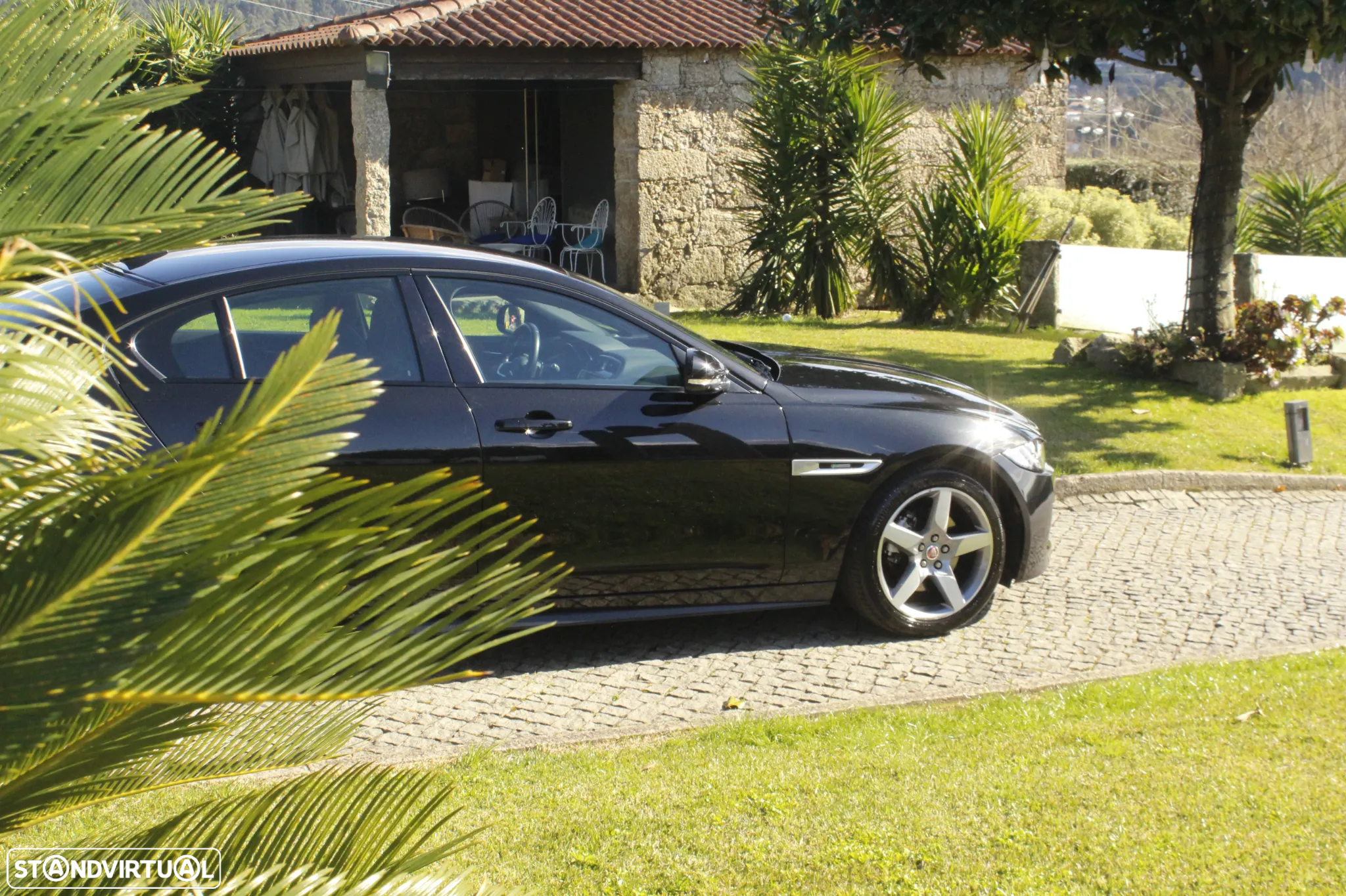 Jaguar XE 2.0 D R-Sport Aut. - 5