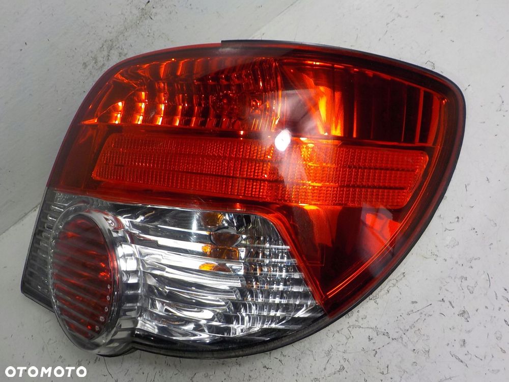 SUBARU IMPREZA II KOMBI LAMPA PRAWA TYŁ TYLNA - 16