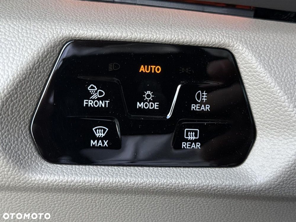 Volkswagen Multivan 2.0 TDI L1 Style DSG - 15