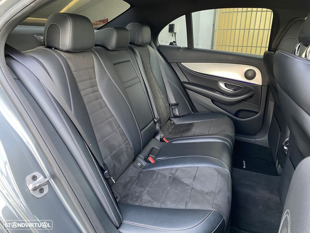 Mercedes-Benz E 220 d AMG - 13