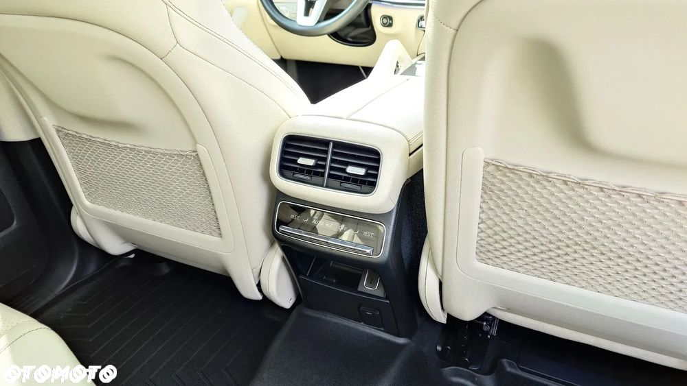 Mercedes-Benz GLE - 11