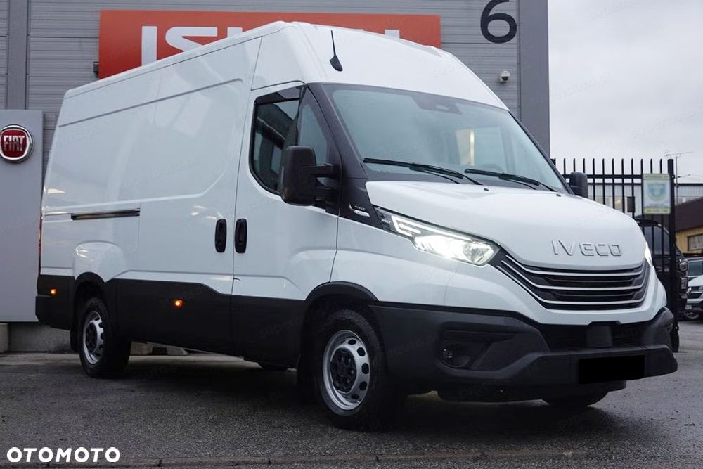 Iveco Daily 35S16 12m3 L3H2 Hi-Matic 2.3 156KM - 3