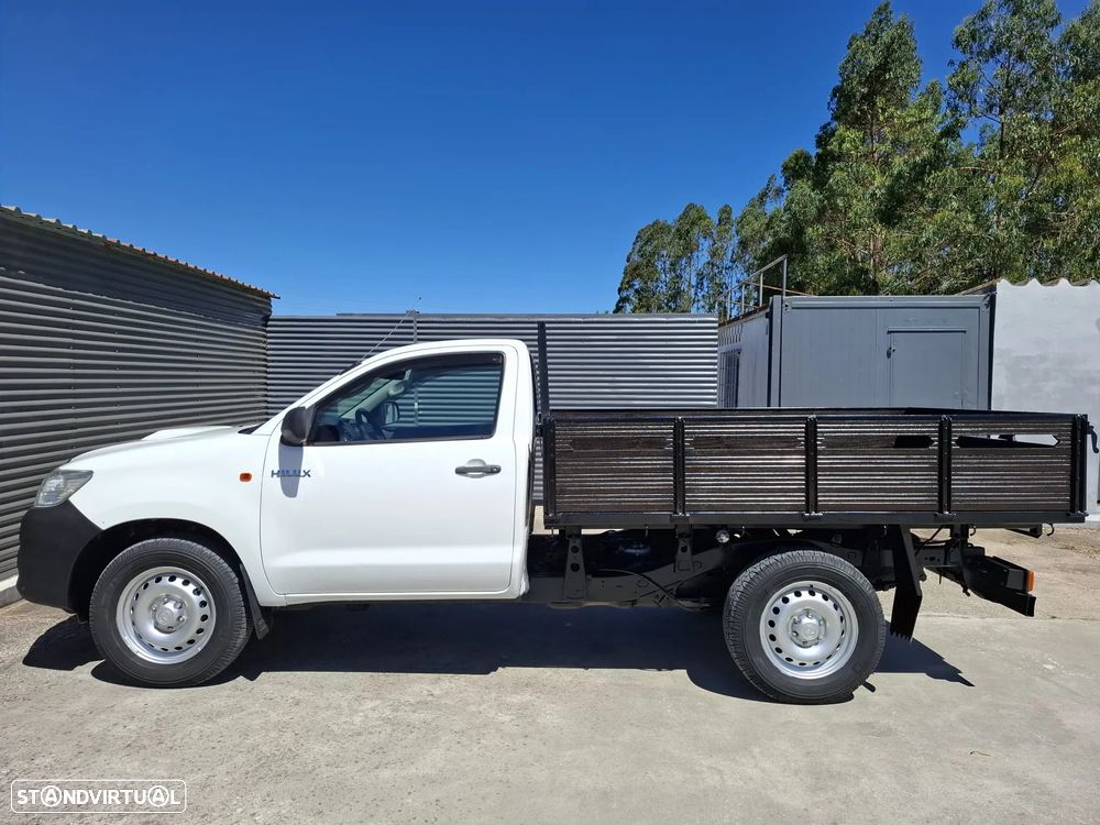 Toyota Hilux 2.5 D-4D 4WD CS CM+AC - 13