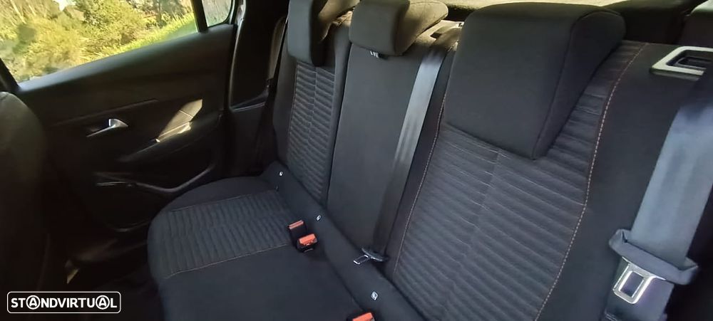 Peugeot 208 PureTech 100 Active - 9