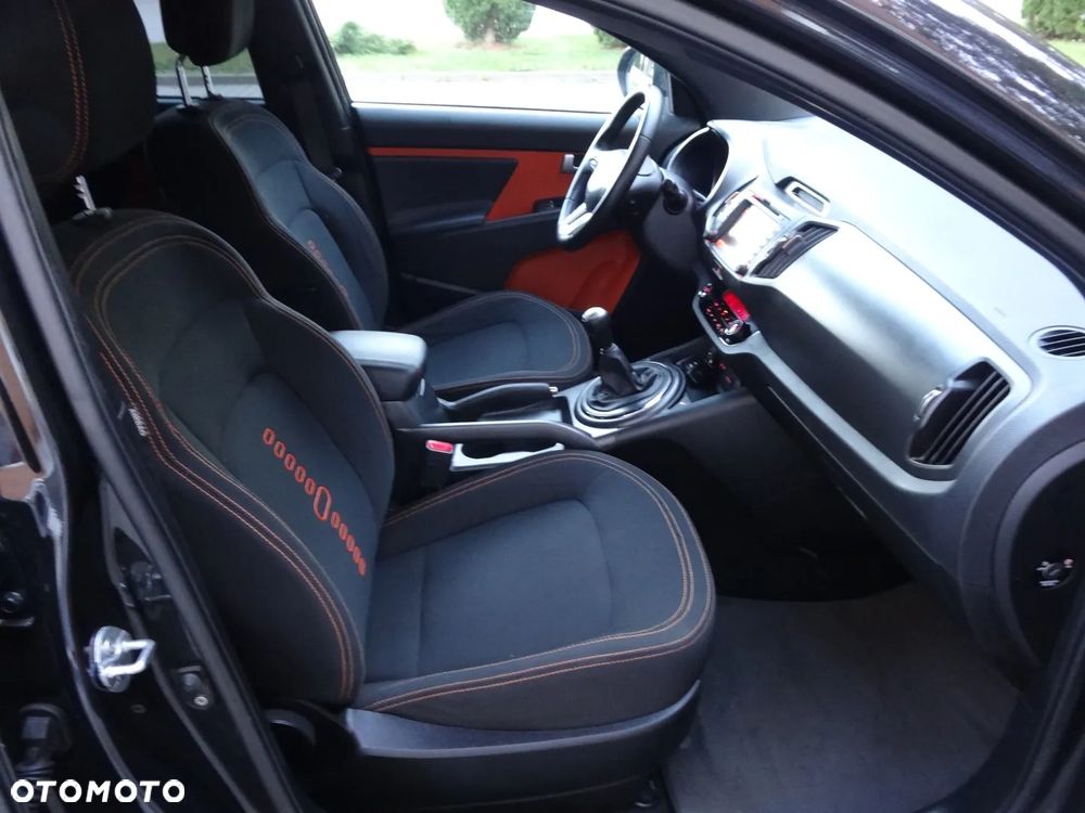 Kia Sportage 2.0 CVVT 4WD Vision - 26