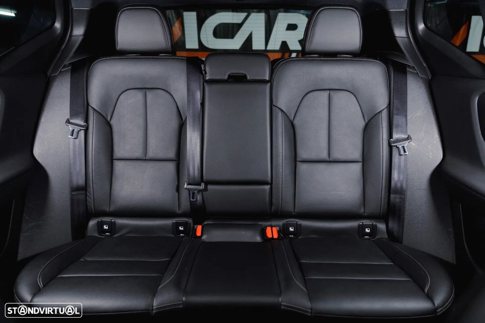 Volvo XC 40 P8 AWD Recharge RDesign - 10