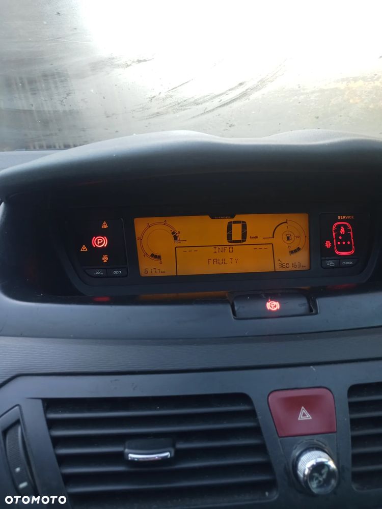 Citroën C4 1.6 HDi Impress - 9
