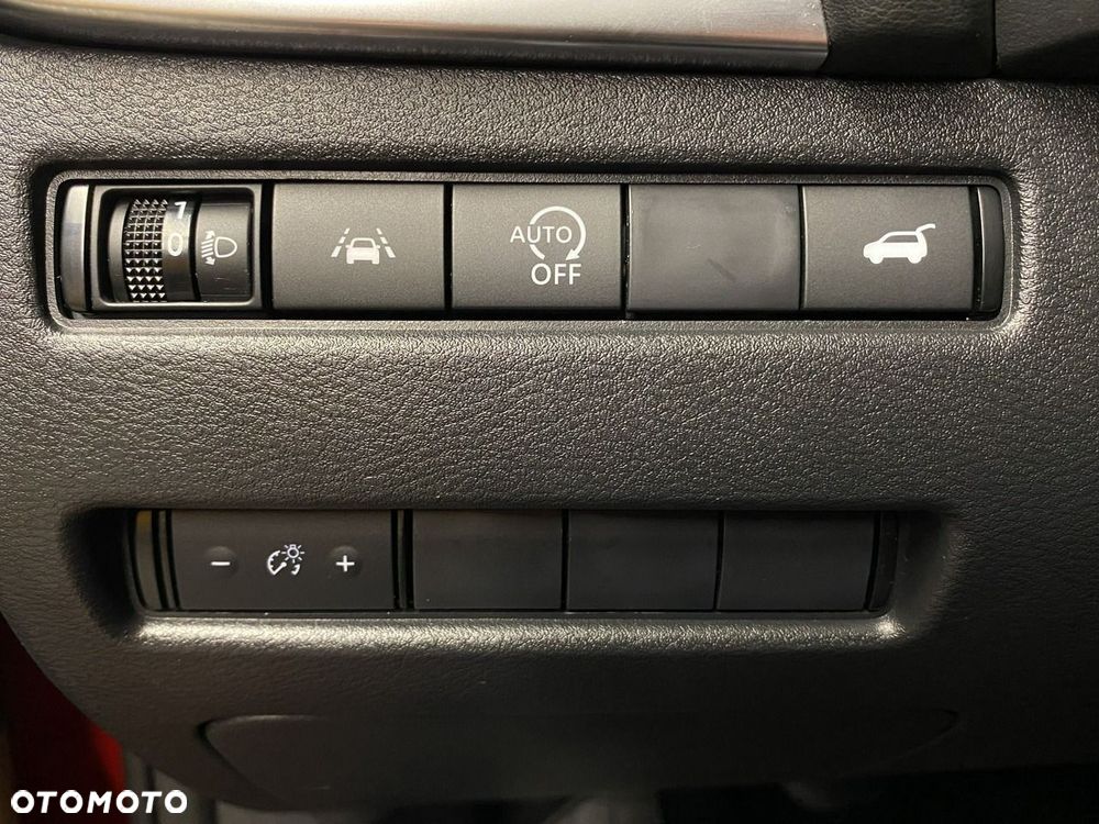 Nissan Qashqai 1.3 DIG-T N-Connecta DCT - 39