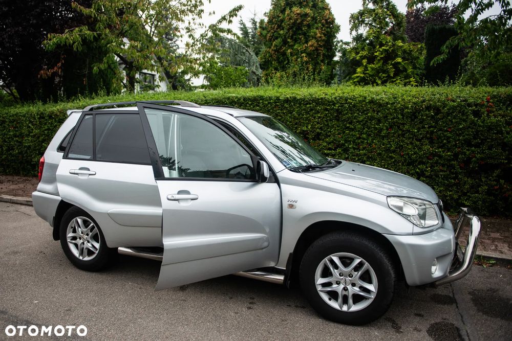 Toyota RAV4 1.8 VVT-i 4x2 - 7