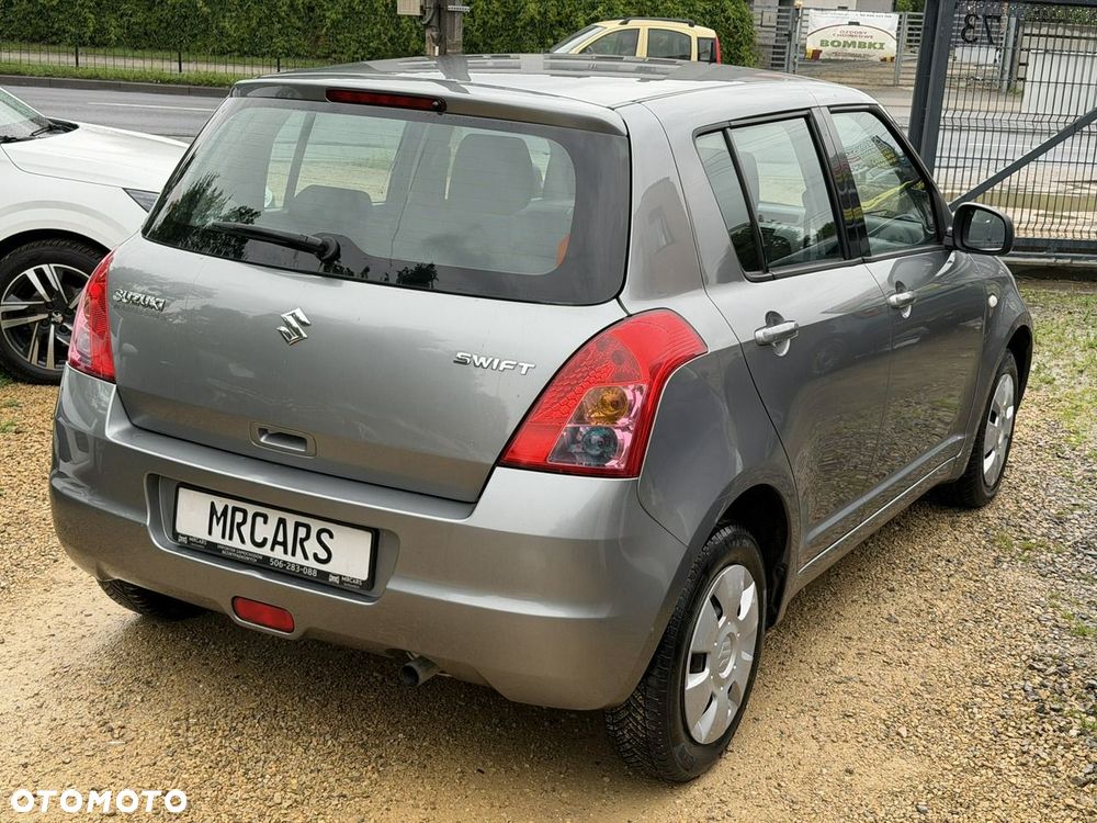 Suzuki Swift - 6