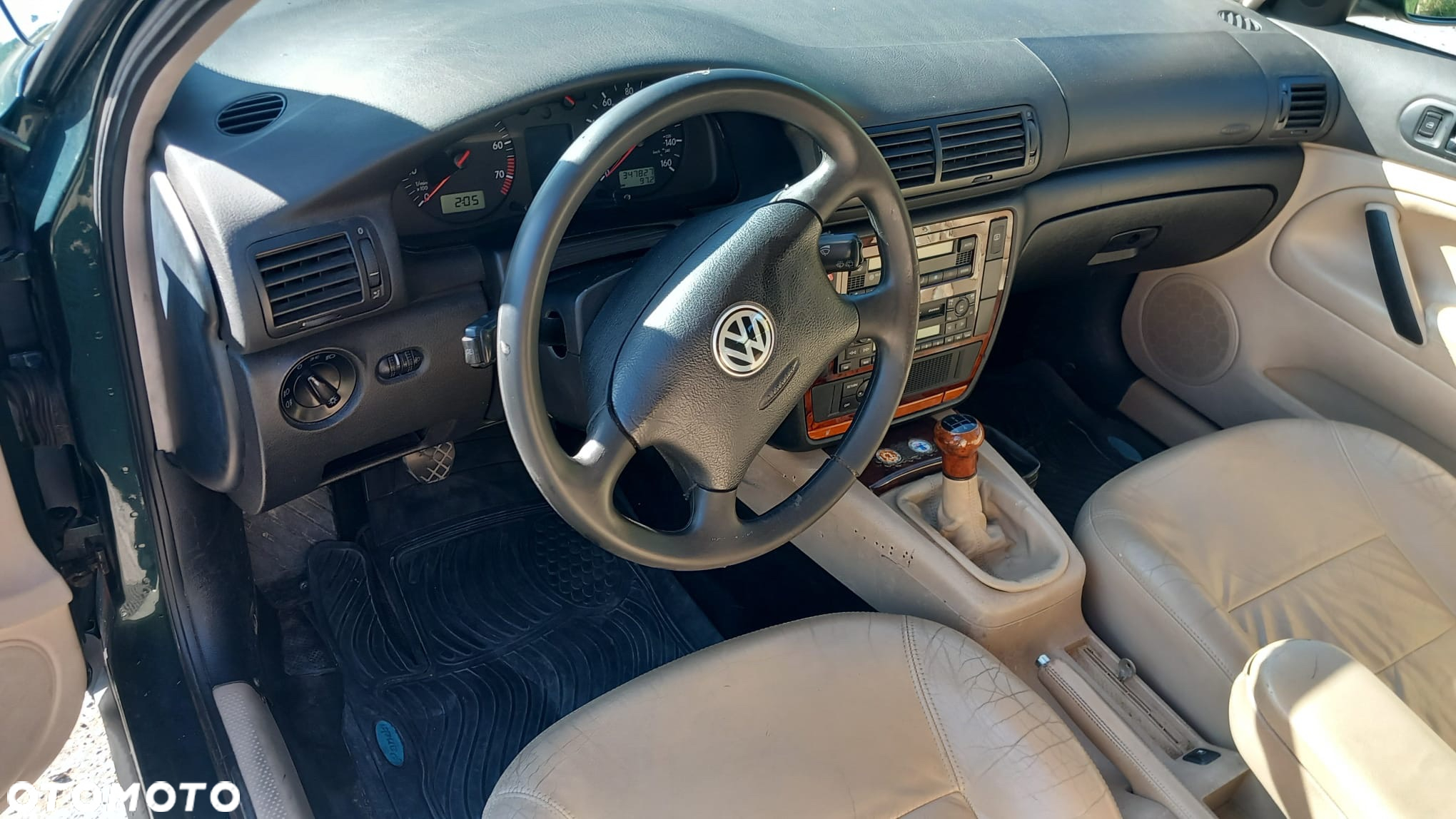 Volkswagen Passat - 5
