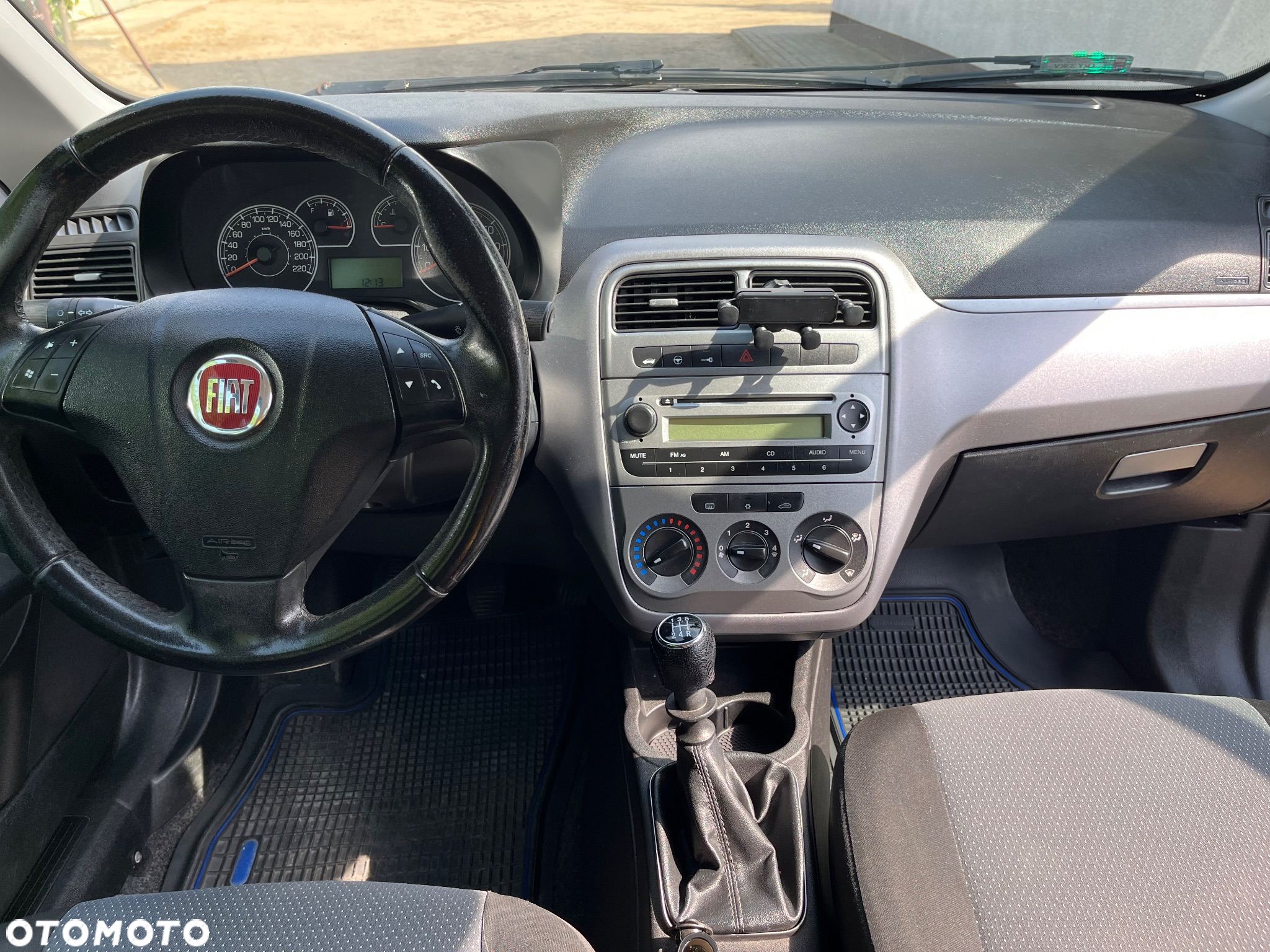 Fiat Grande Punto - 4
