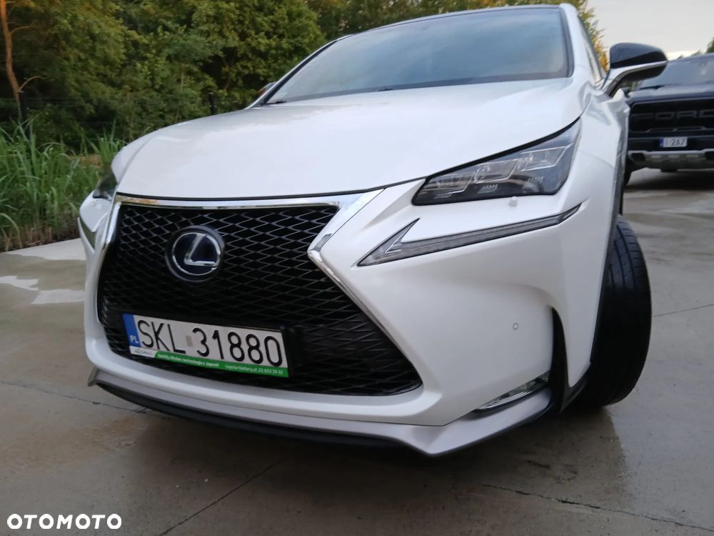 Lexus NX 300h F Sport AWD - 1