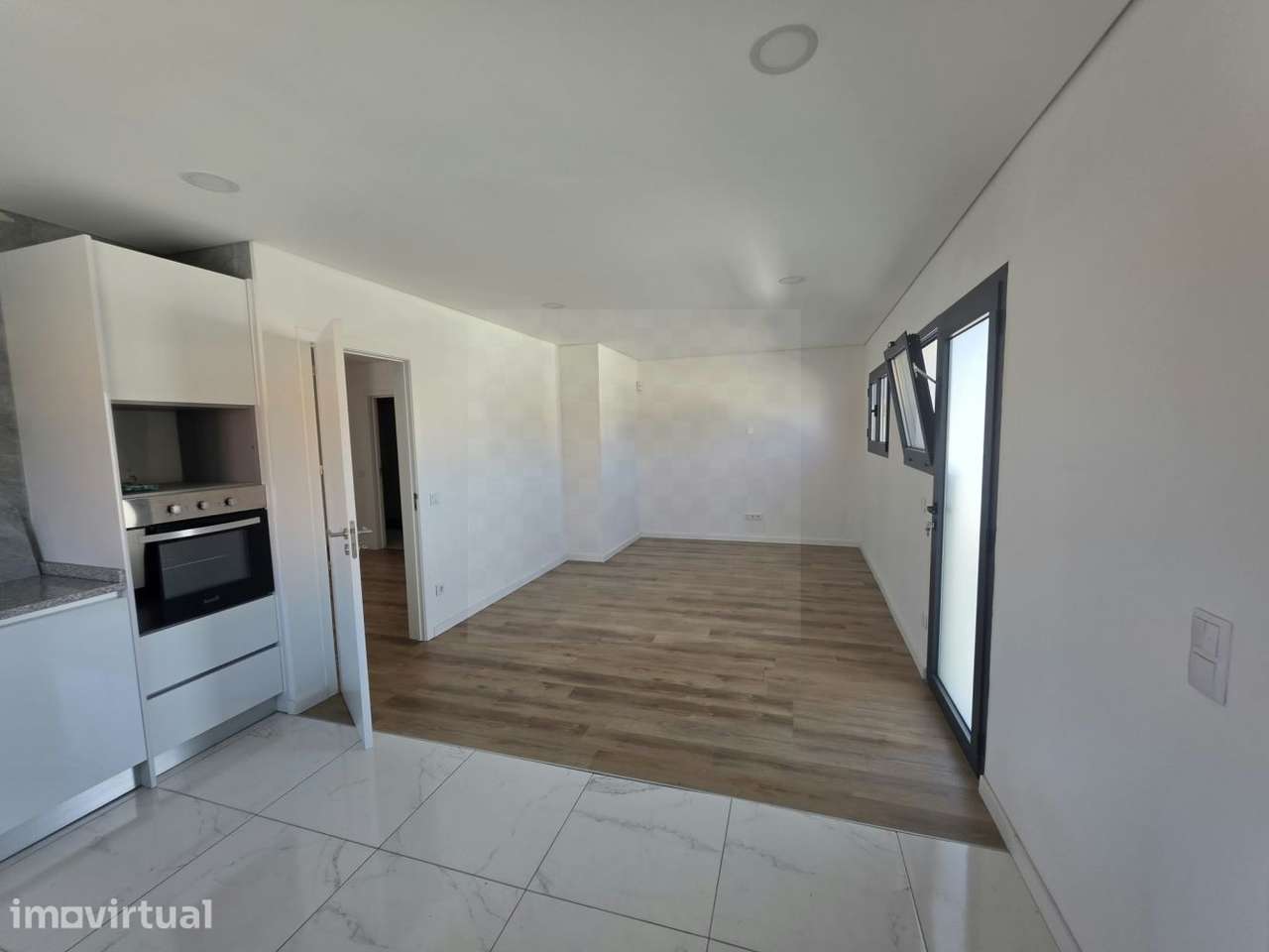 Apartamento T3+1 em Fiães para Arrendamento - Grande imagem: 2/21