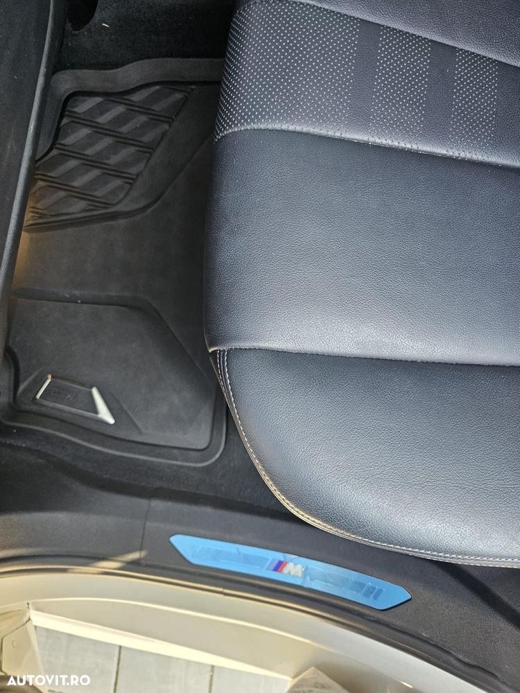 BMW X6 M M50i - 13