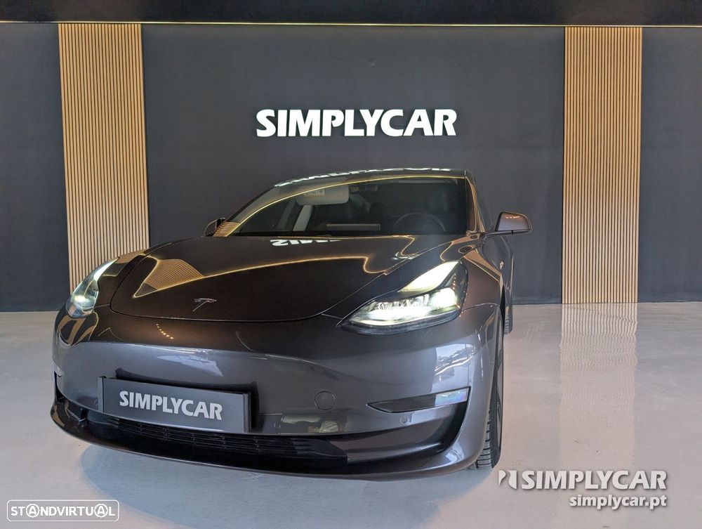 Tesla Model 3 - 2