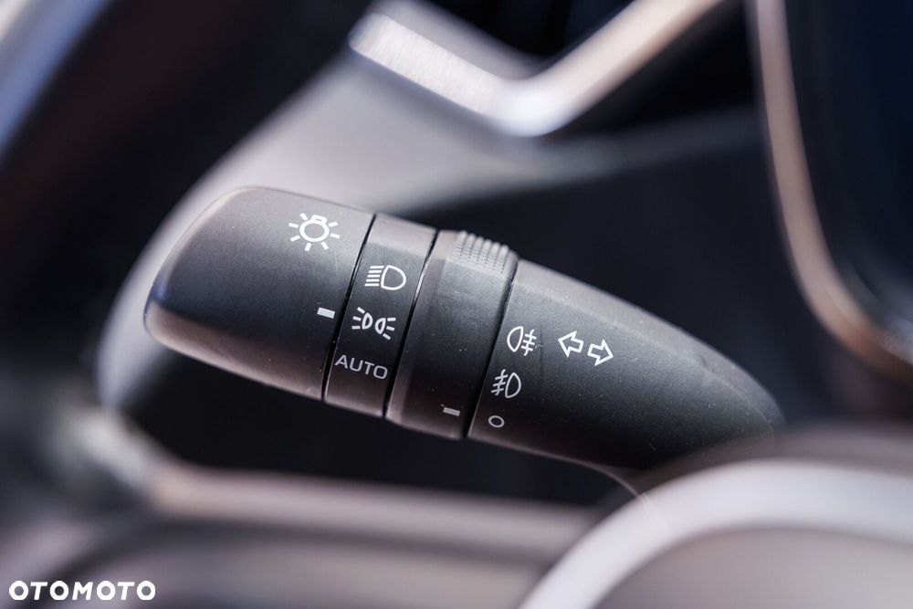 Toyota Corolla 1.8 Hybrid Comfort - 31