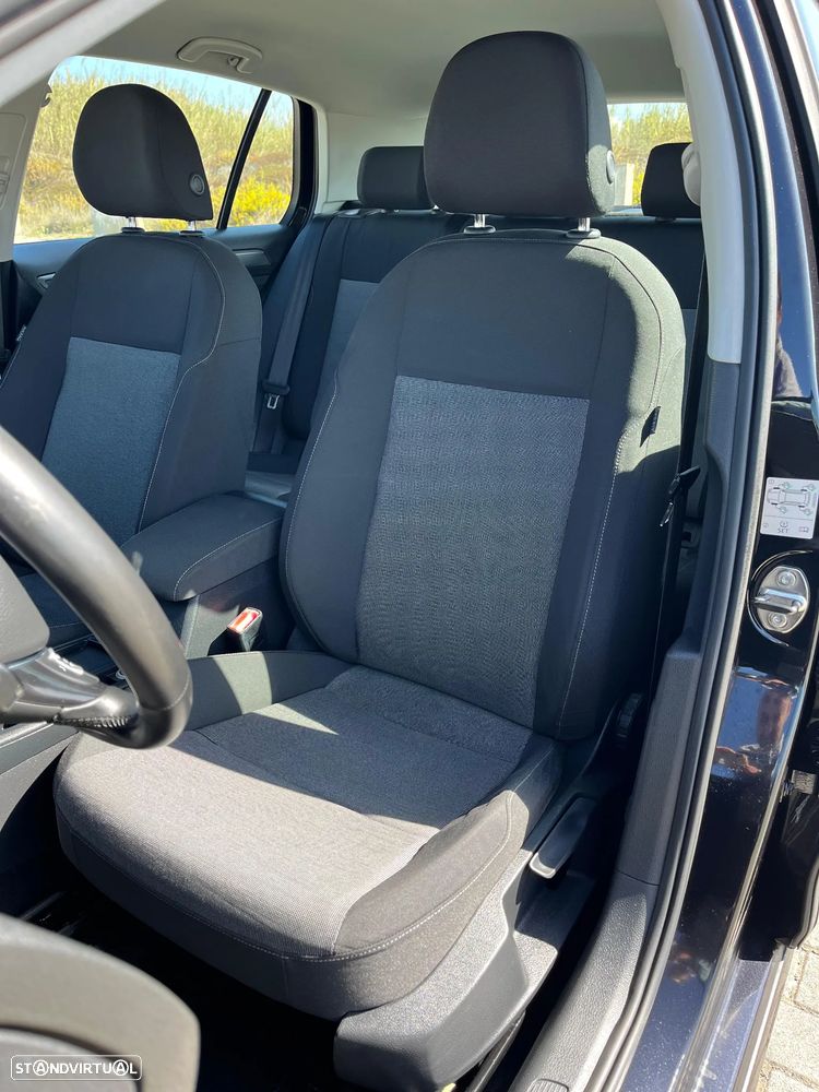 VW Golf 1.6 TDi Trendline BlueMotion - 31