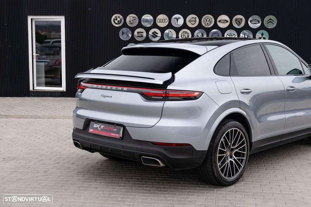Porsche Cayenne Coupé E-Hybrid - 11