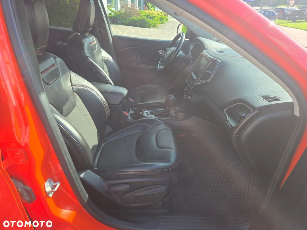 Jeep Cherokee 3.2 V6 Pentastar Active Drive Lock Autom Trailhawk - 22