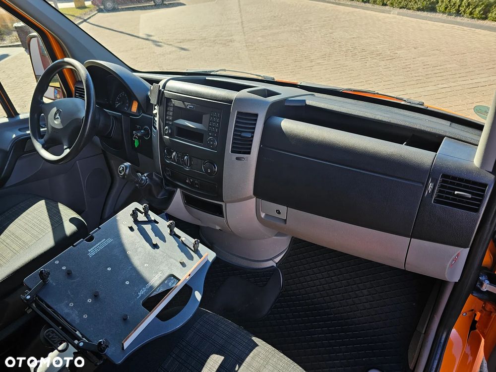 Mercedes-Benz SPRINTER - 31