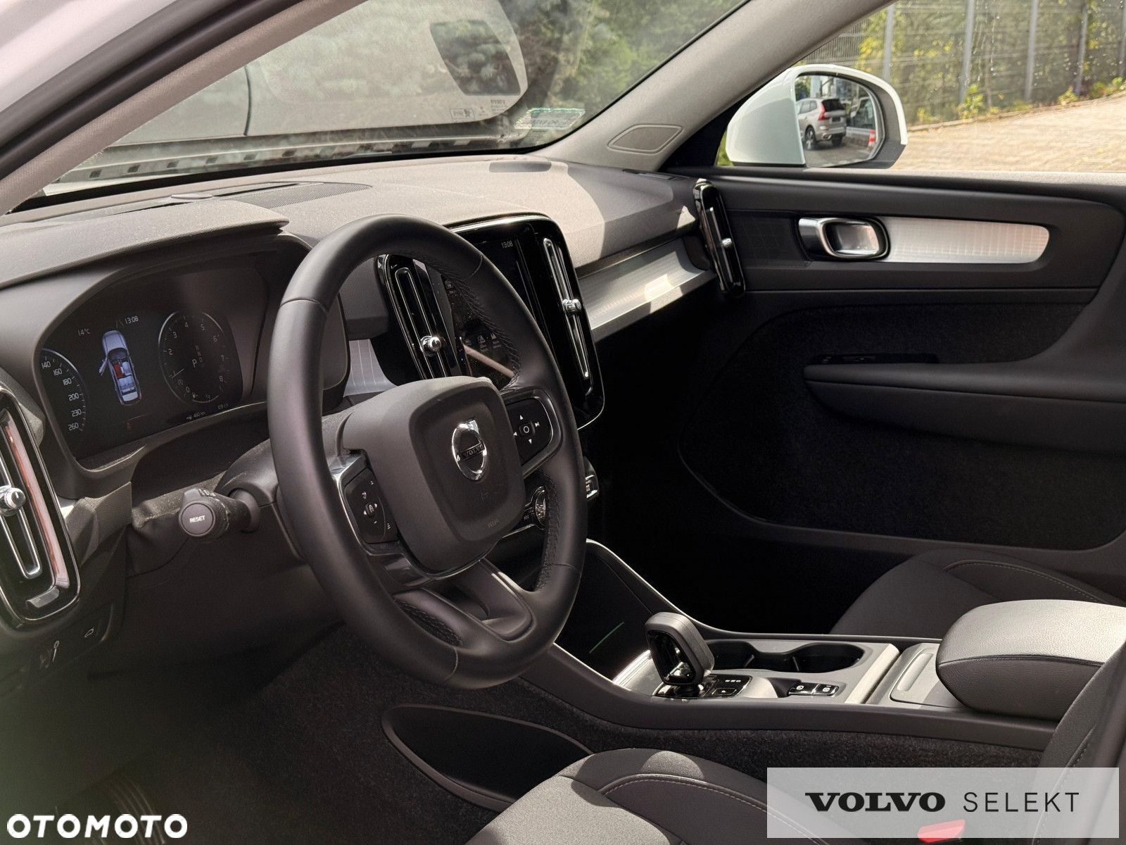 Volvo XC 40 - 26