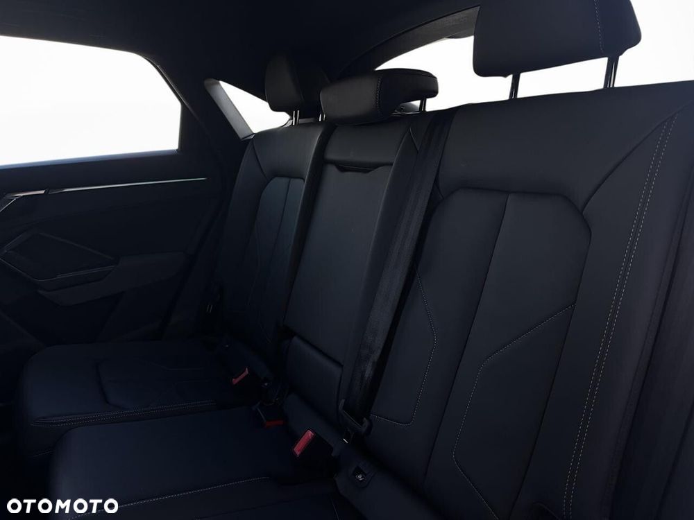 Audi Q3 Sportback - 33