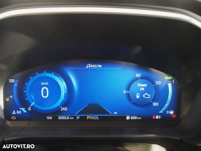 Ford Kuga - 10