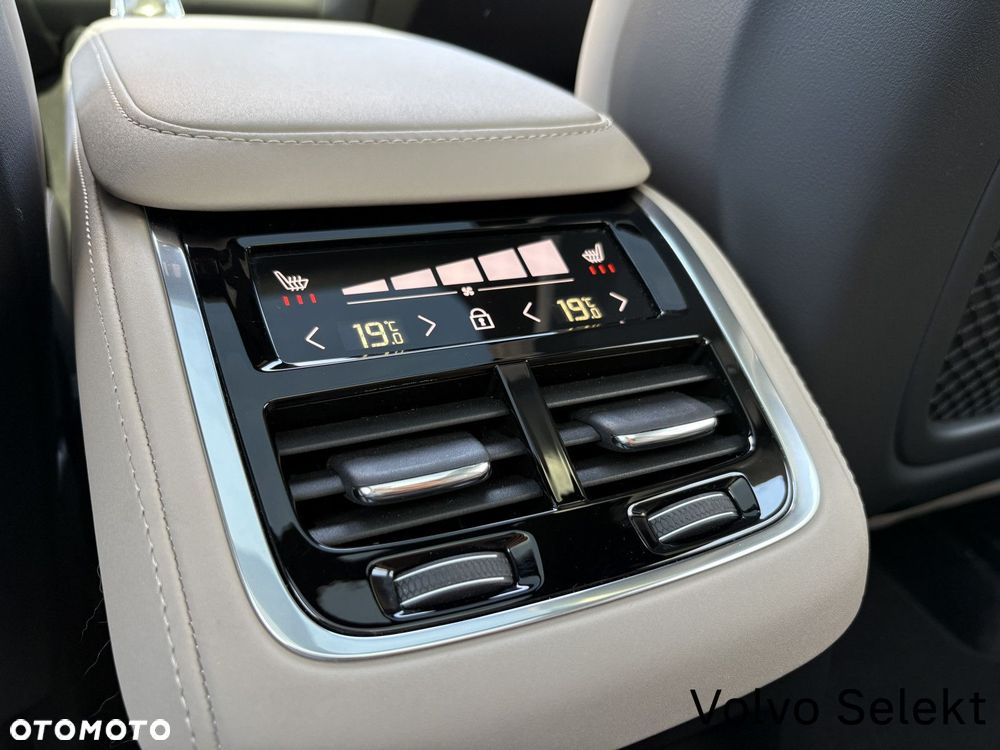 Volvo XC 90 - 29