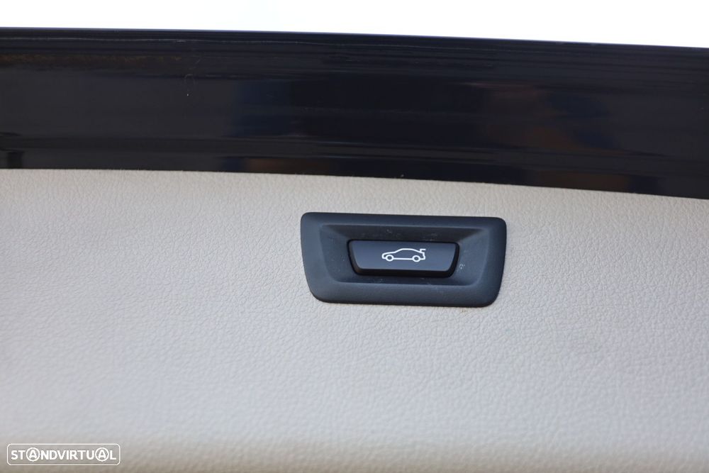 BMW 320 d Touring Line Luxury Auto - 20