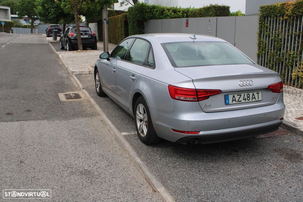Audi A4 2.0 TDI ultra S tronic - 2