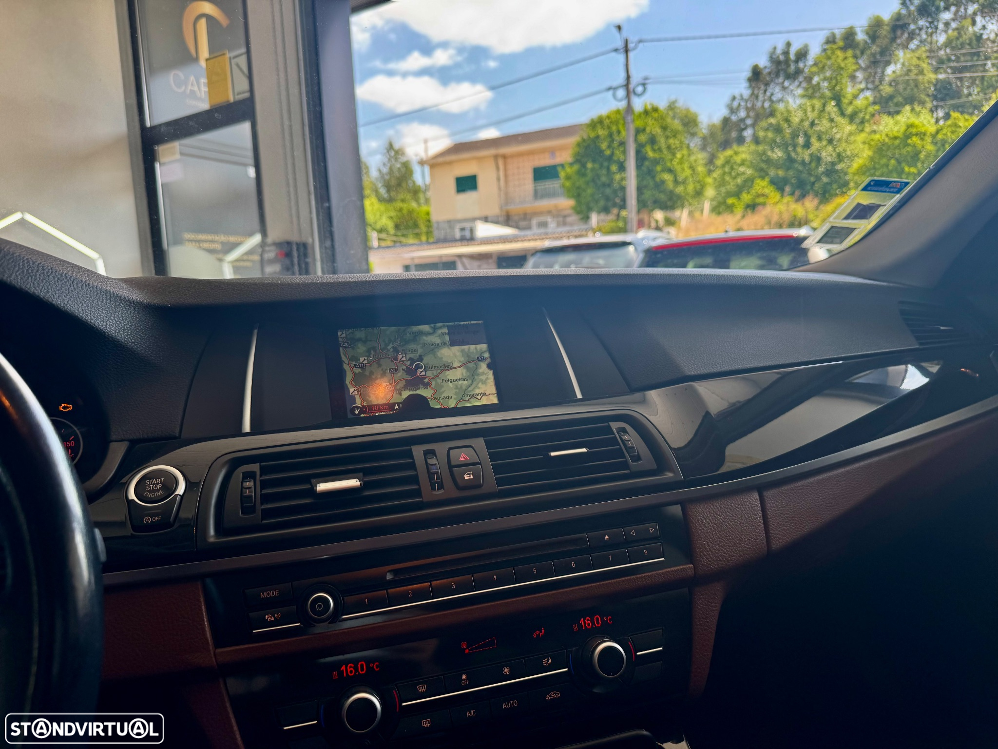 BMW 520 d Auto - 13