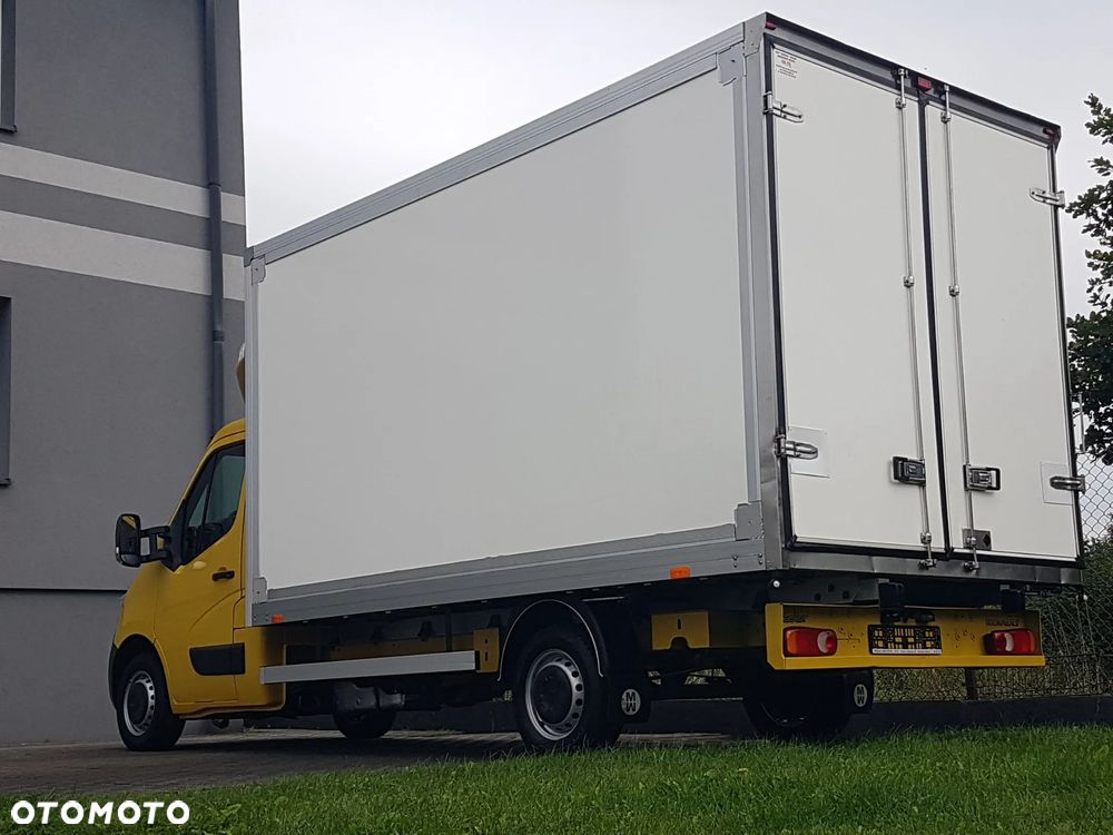 Renault MASTER KONTENER 8EP 4,21x2,23x2,22 KLIMA KRAJOWY MANUAL  6-BIEGÓW DMC 3500 KG - 28